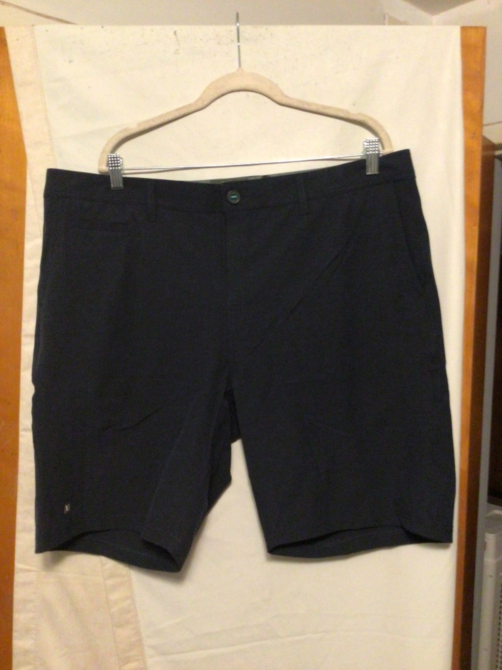 Linksoul durable ,wrinkle free relaxed fit polyester cotton blend SZ 40 shorts